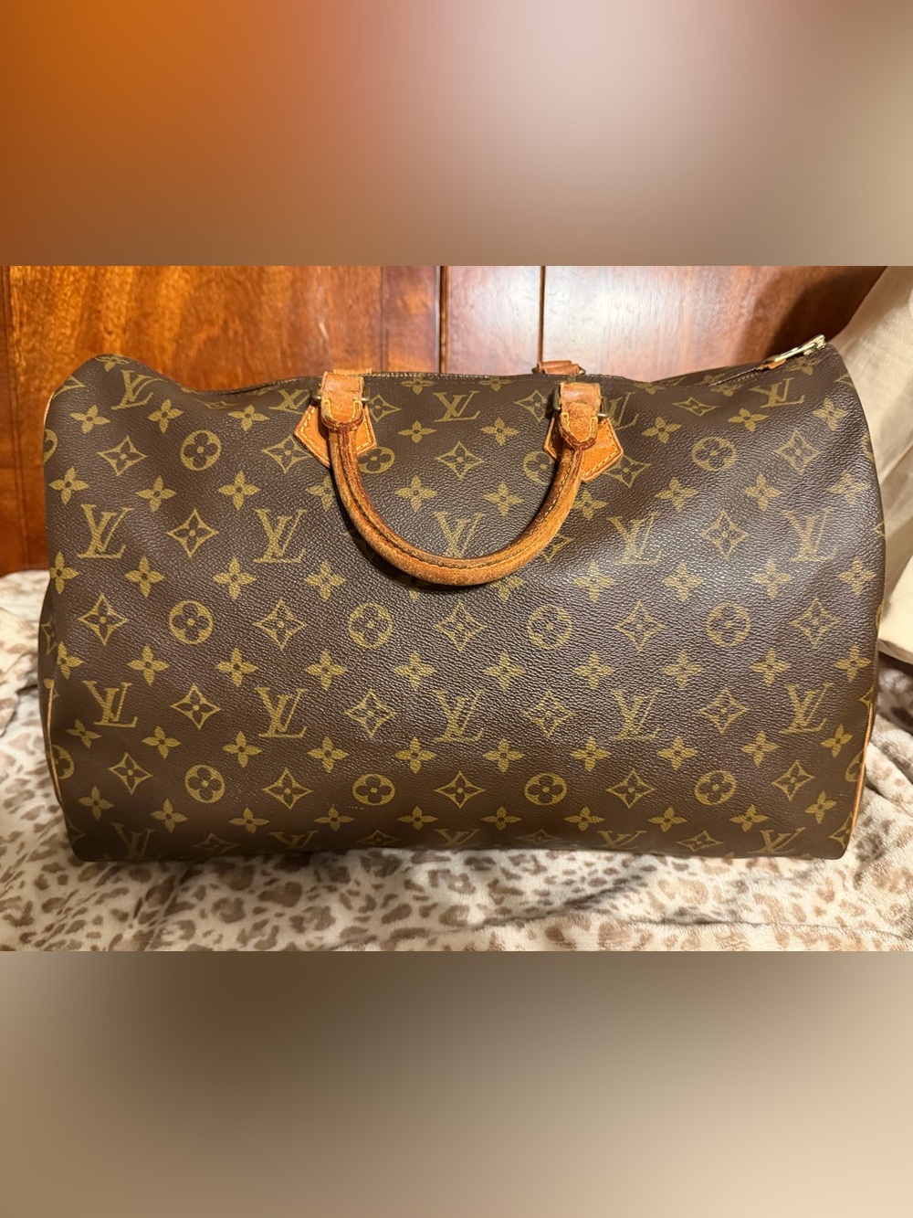 Authentic Louis Vuitton vintage speedy 40